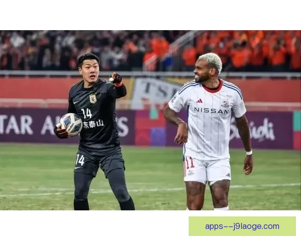 山东泰山前锋克雷桑遭遇大腿后侧肌肉拉伤 亚冠赛前伤情成疑